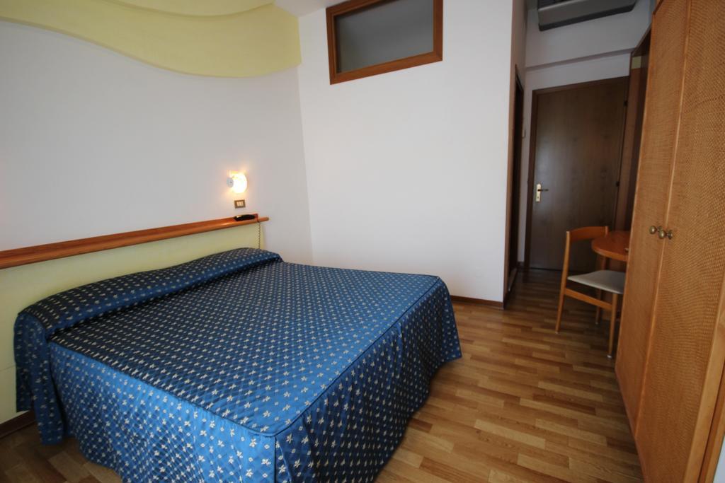 Hotel Roma Lido di Jesolo Oda fotoğraf